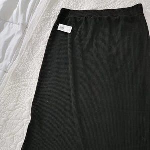 New Black midi Skirt